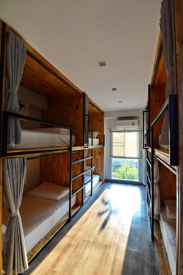 Lana Beds & Space Chiang Mai Exterior photo