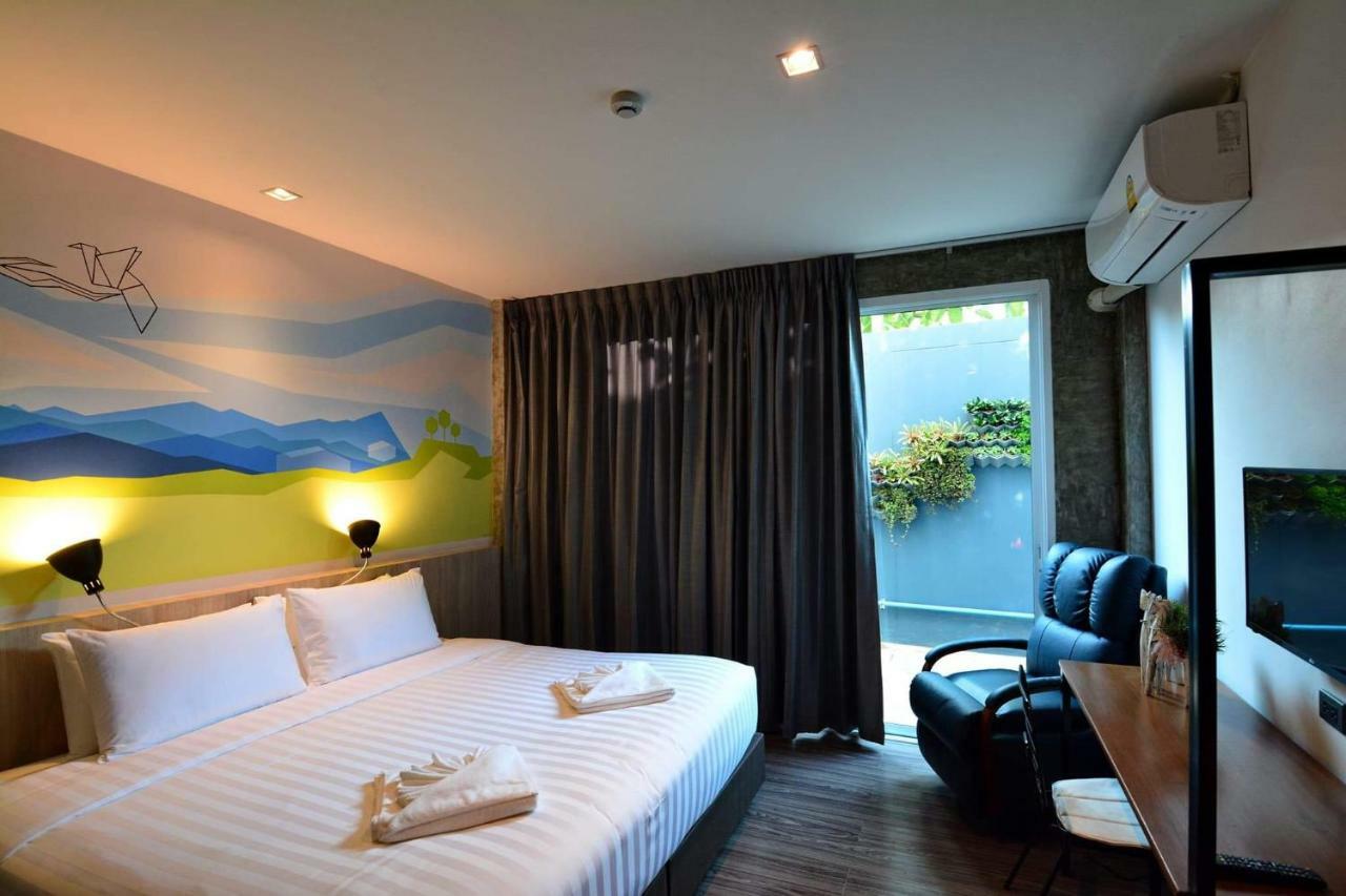 Lana Beds & Space Chiang Mai Exterior photo